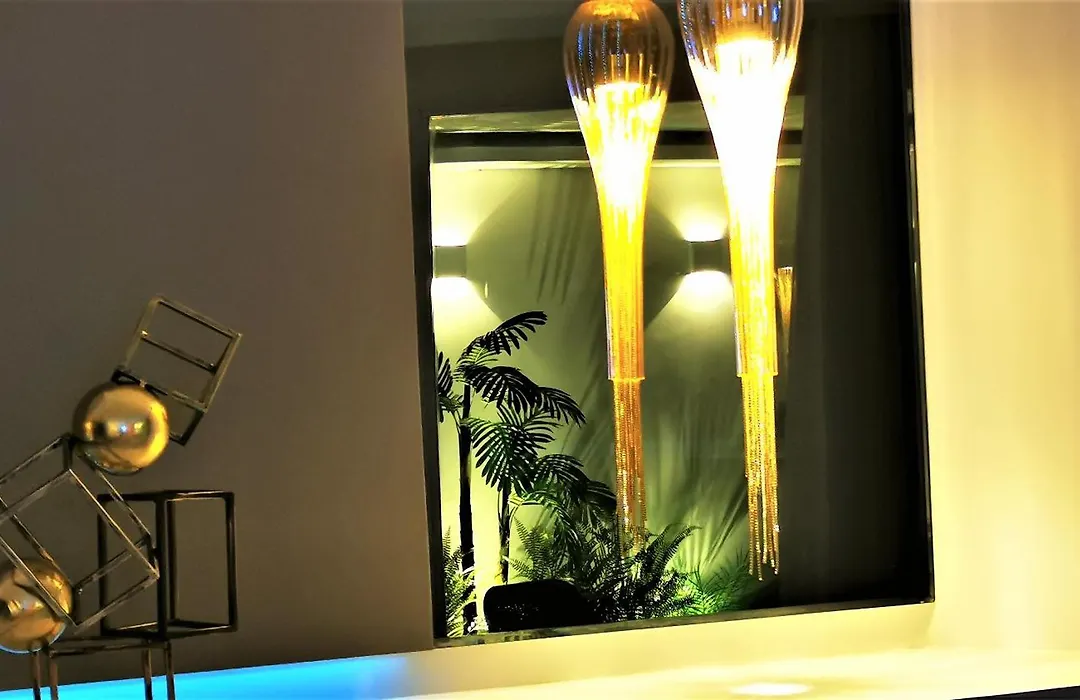 Seaflats Iate Plaza Hotel-1