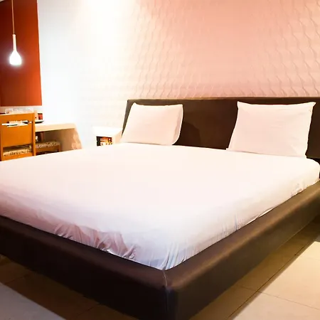Platinum Motel (Adults Only)-2